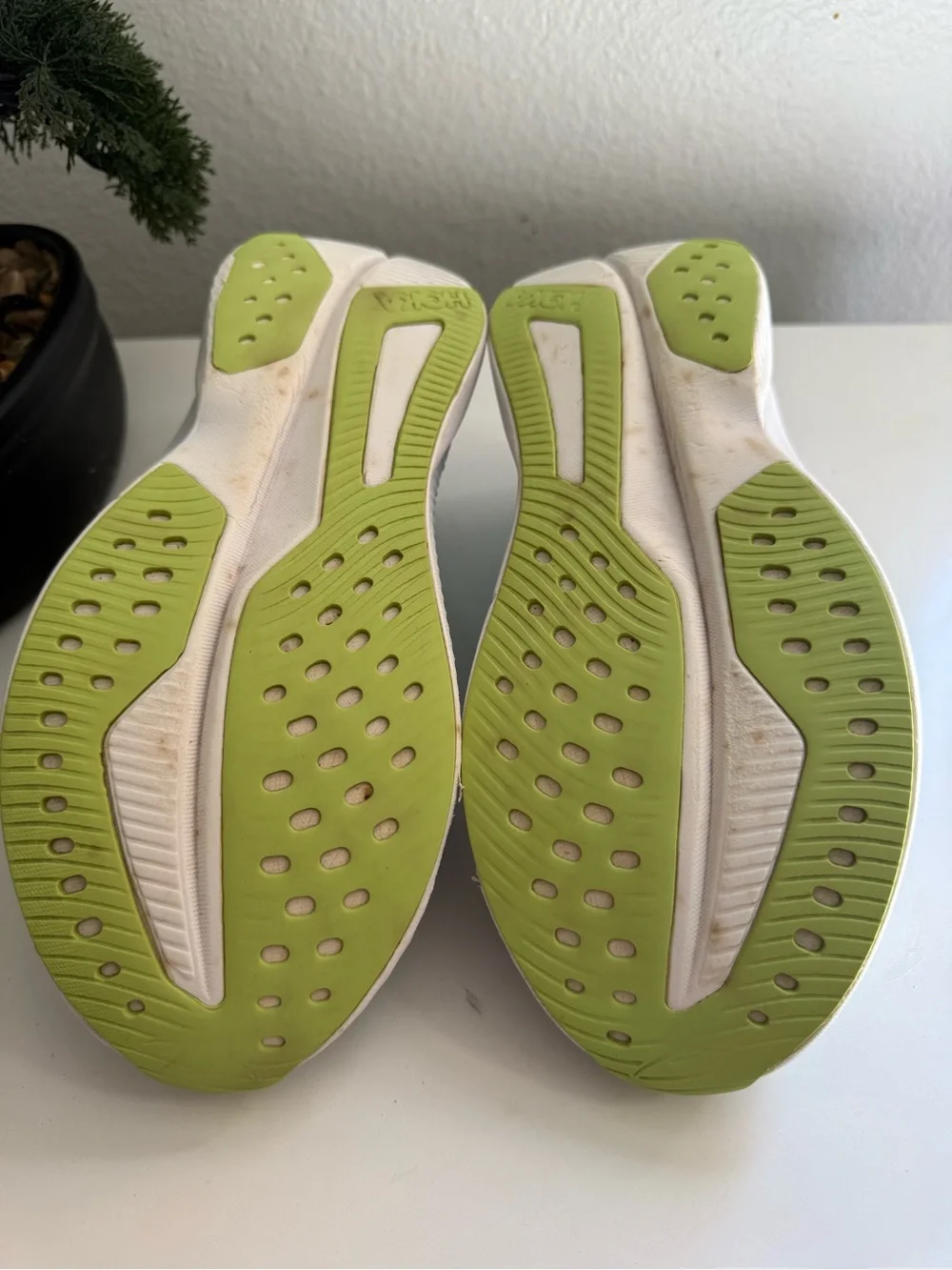 Hoka Mach 6 Women size 8.5 Turquoise Aqua Running Shoes